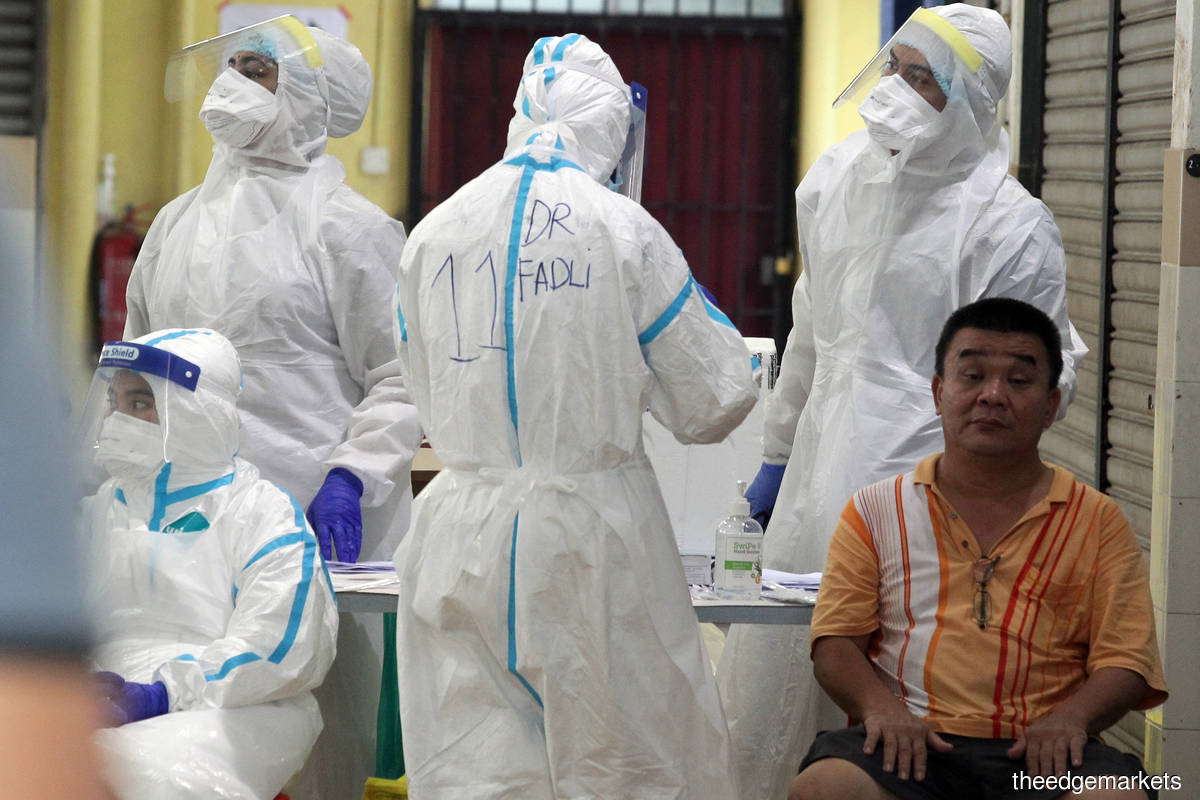 Malaysia sees deadliest day of Covid-19 with 10 fatalities, but new cases drop to 710